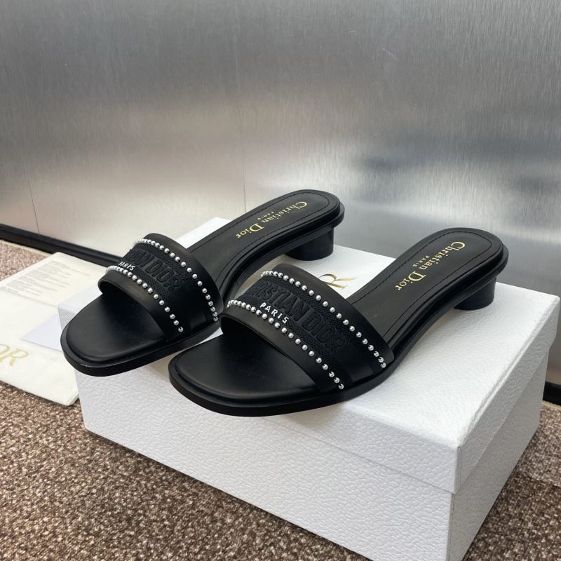 ch**an D*or slippers